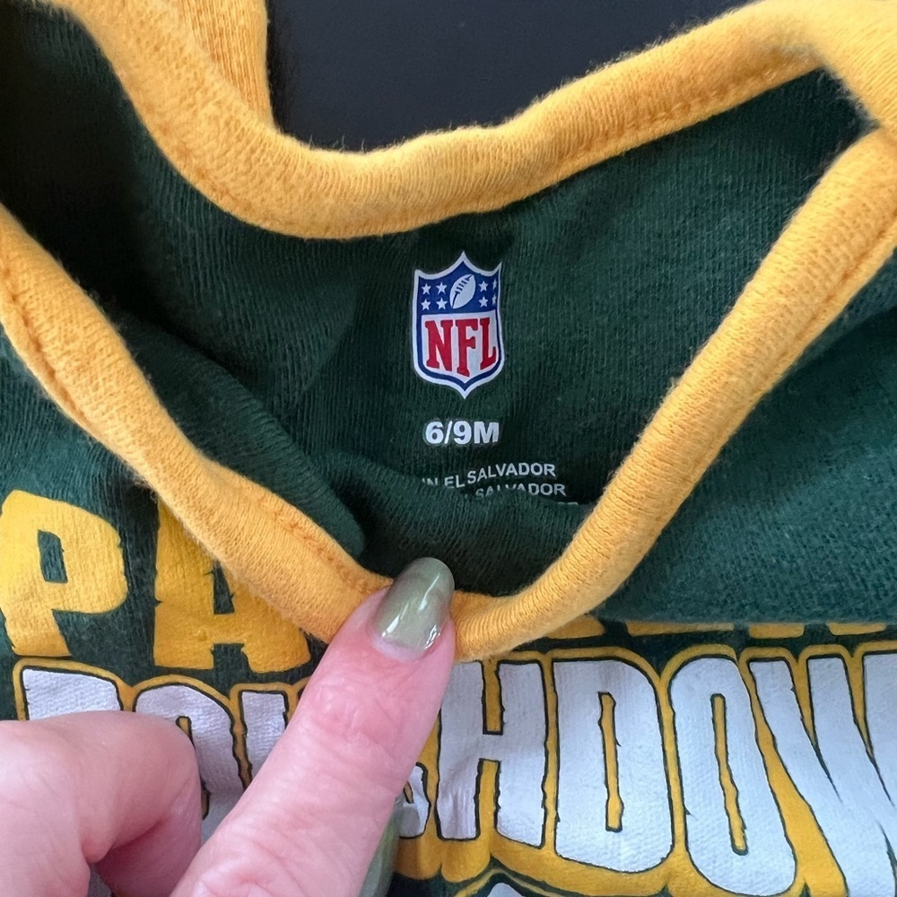 NFL Packers Baby Bodysuit Set - Gold and Green - Picture 3 of 3